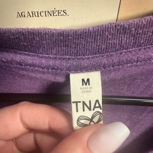 Purple TNA v neck. Slightly worn. Size medium. - Picture 4 of 5